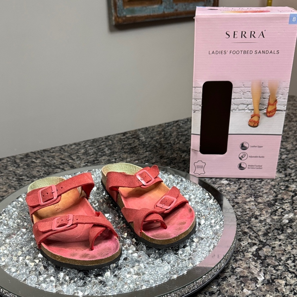 Serra Women's molded footbed leather Sandals 8